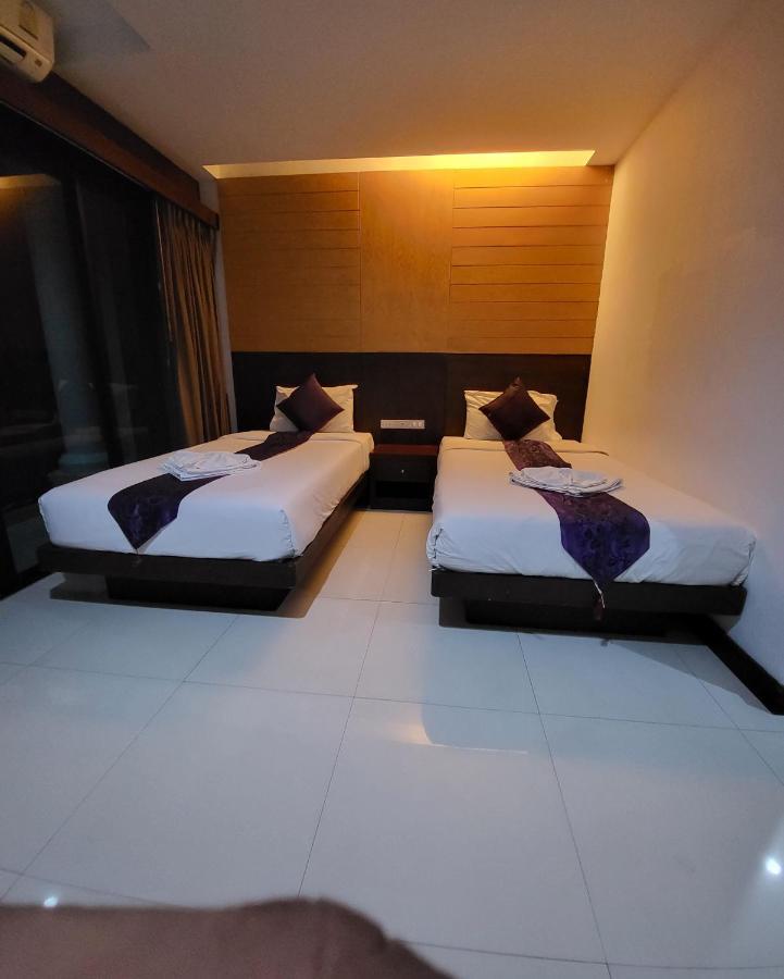 Chana Hotel Phuket Bagian luar foto