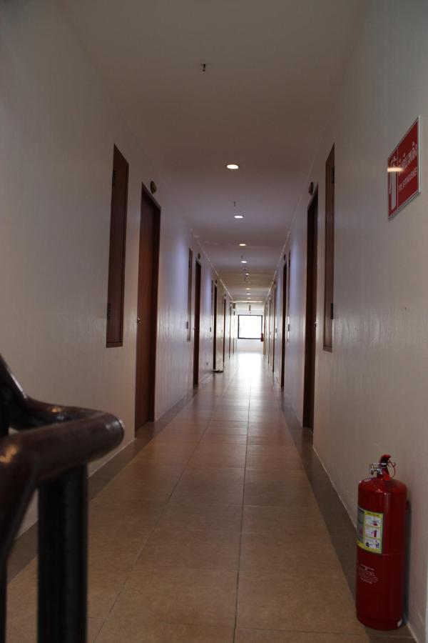 Chana Hotel Phuket Bagian luar foto