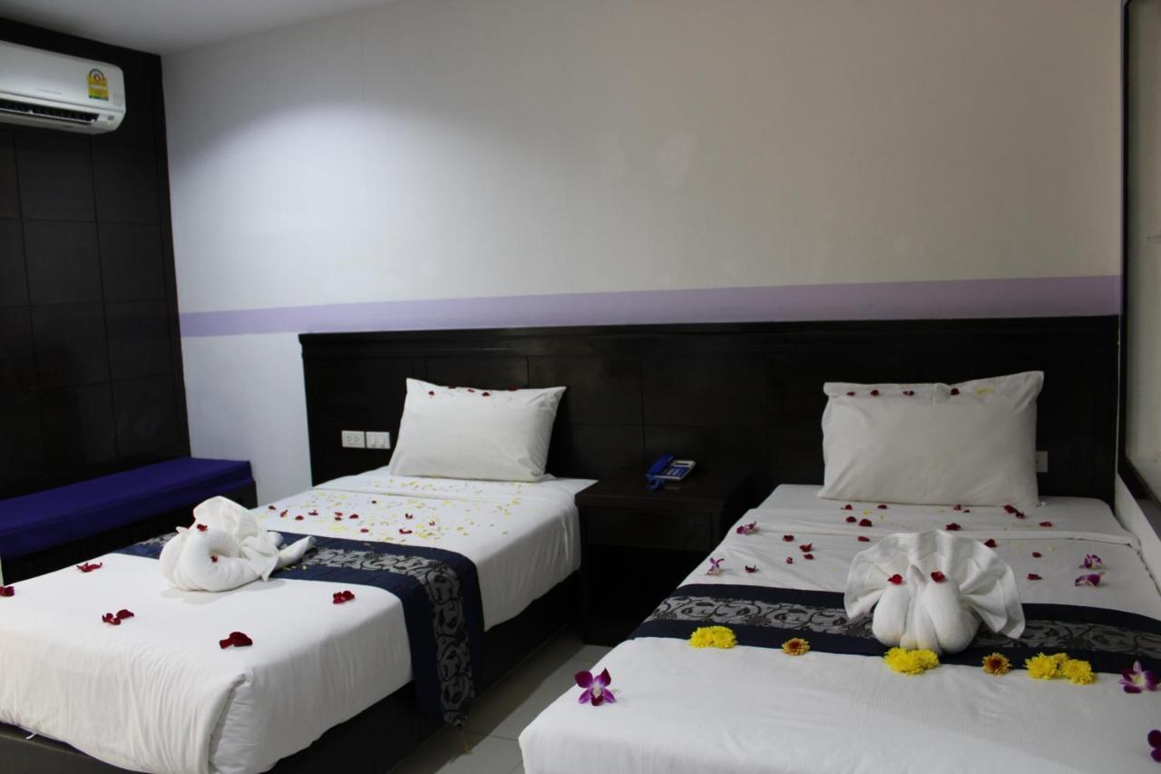 Chana Hotel Phuket Bagian luar foto