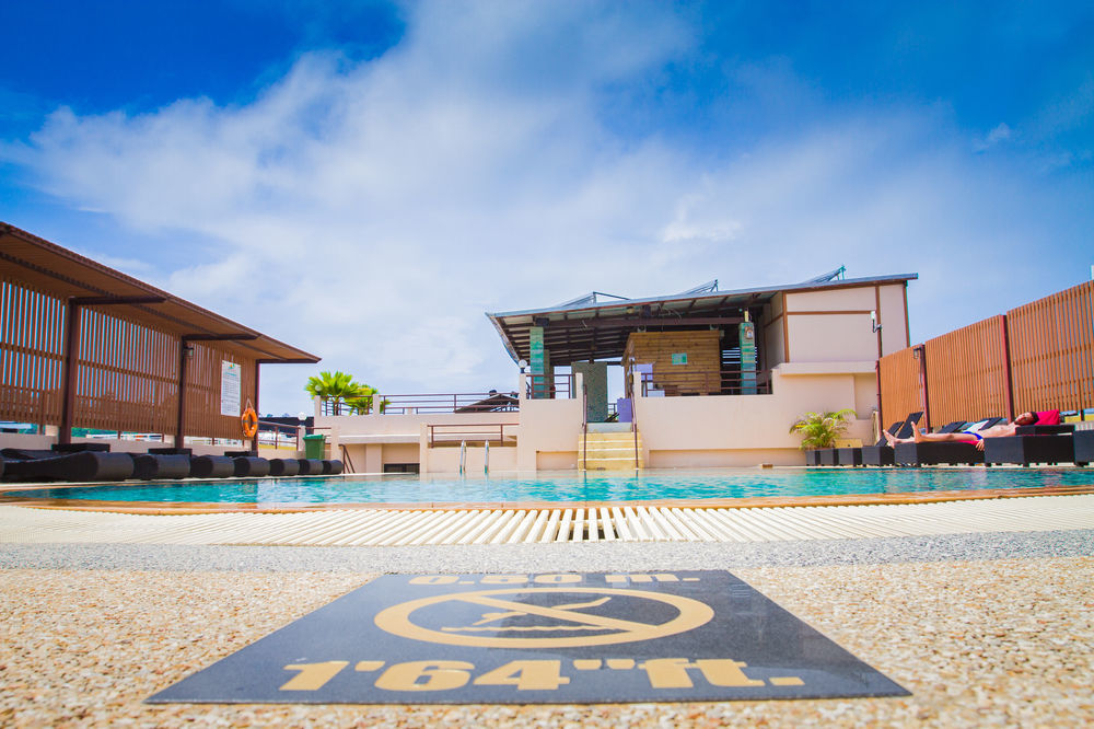 Chana Hotel Phuket Bagian luar foto